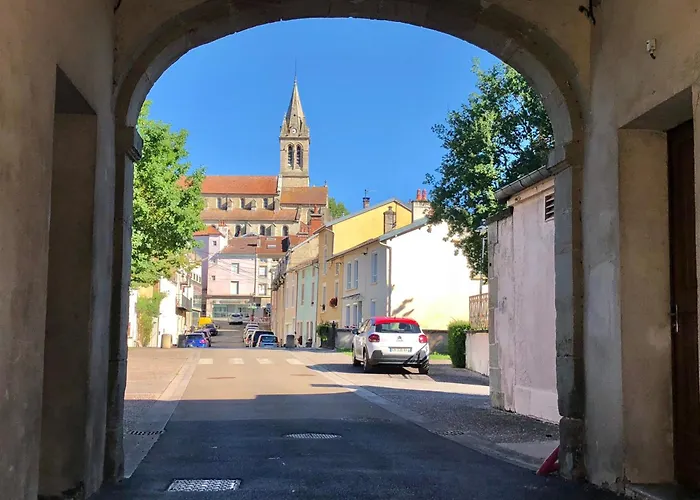 Thermotel דירה בורבון-לה-בה